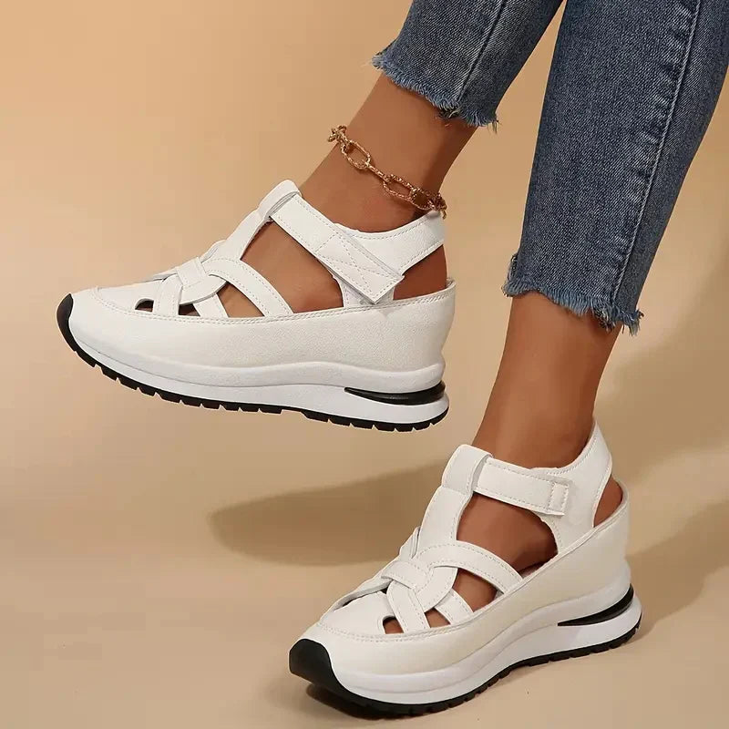 Elegant supportive sandals for women | Selene