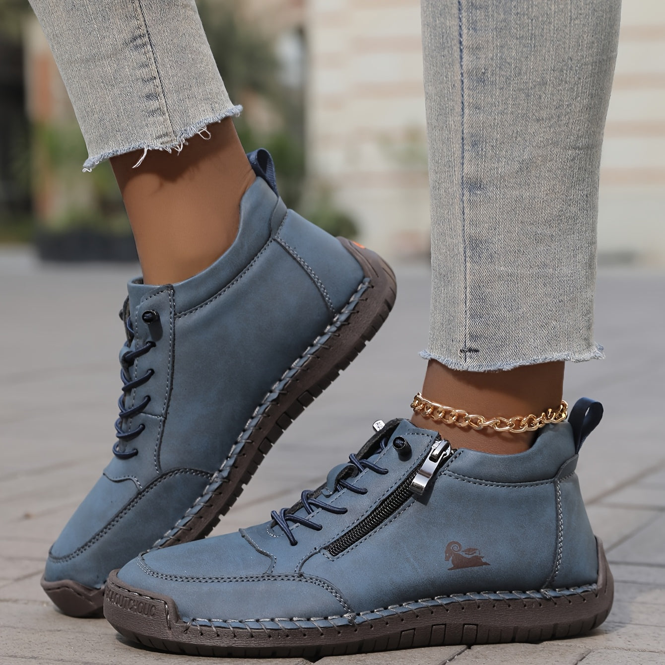 Zip-up orthopaedic everyday shoes for women | Helena