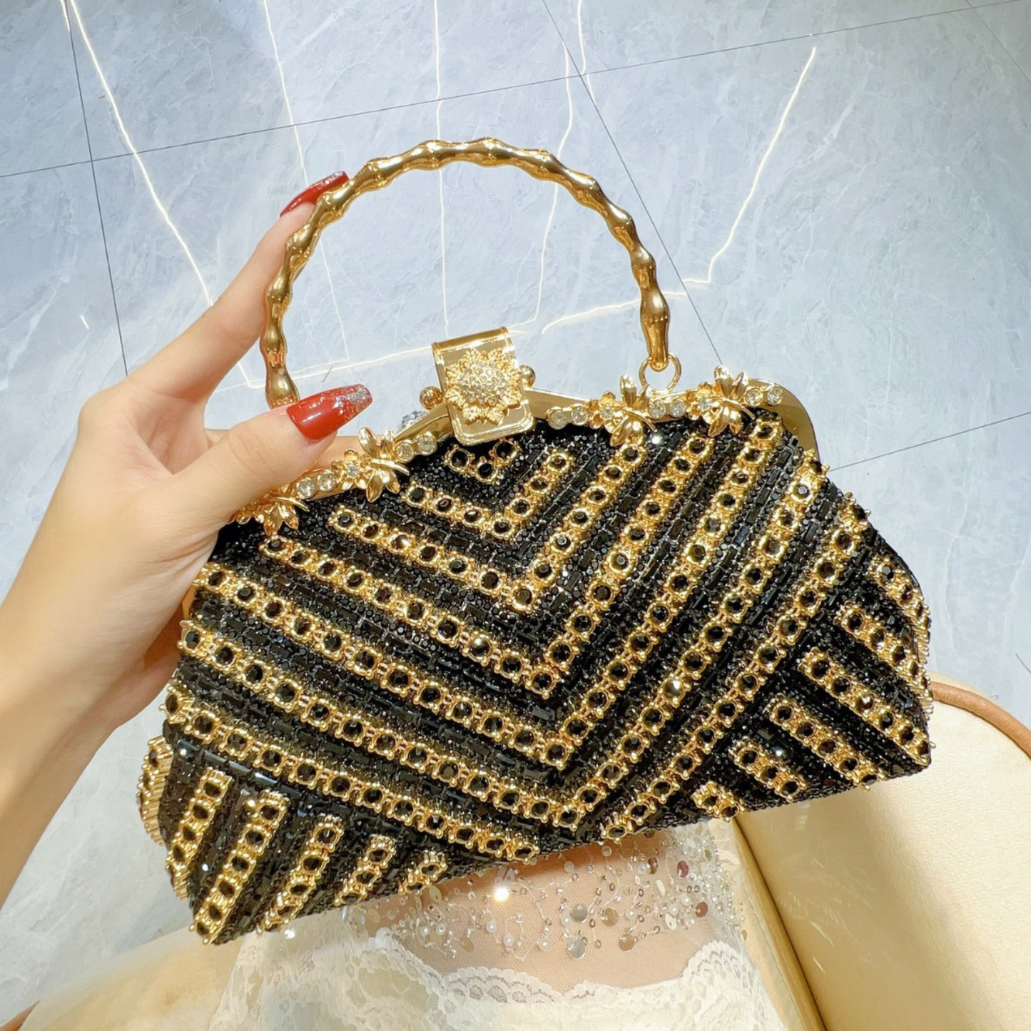 Refined evening handbag for women | Noble Vellum