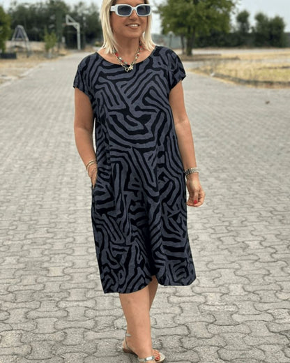 Relaxed round-neck patterned everyday dress for women | Nelia