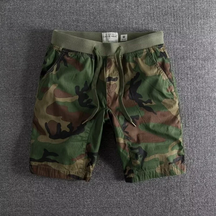 Bold camouflage shorts with athletic fit | Orion
