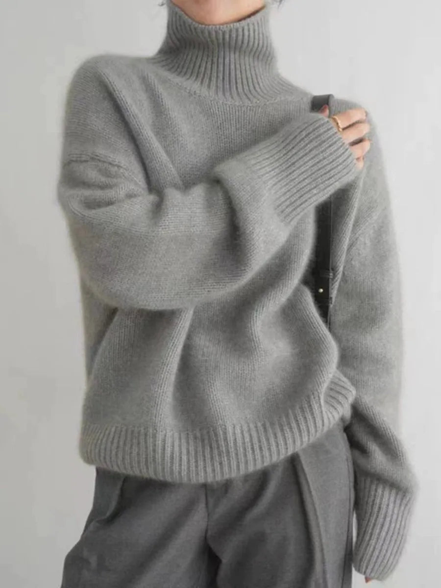 Relaxed turtleneck sweater with oversized fit | Arden