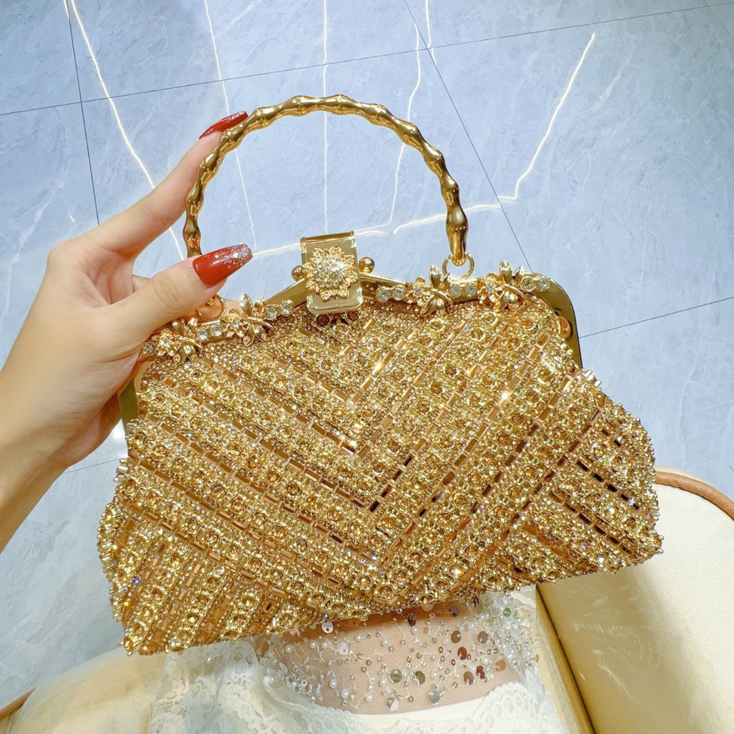 Refined evening handbag for women | Noble Vellum