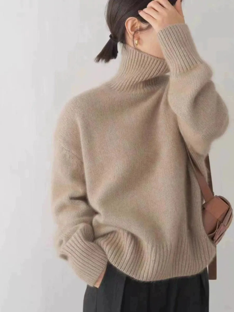 Relaxed turtleneck sweater with oversized fit | Arden