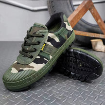 All-terrain tactical sneaker with reinforced sole | Strider