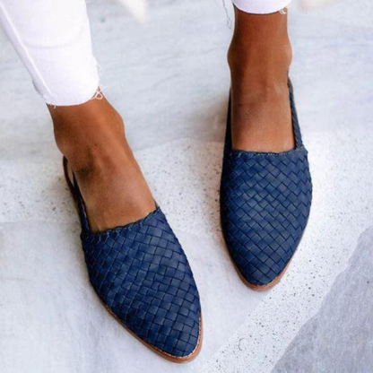 Artisanal low sandals with slingback design for women | Cassia