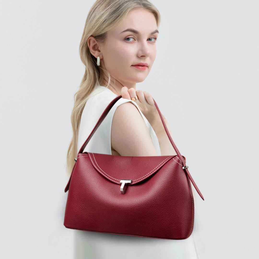 Elegant curved handbag for women | Eternal Muse