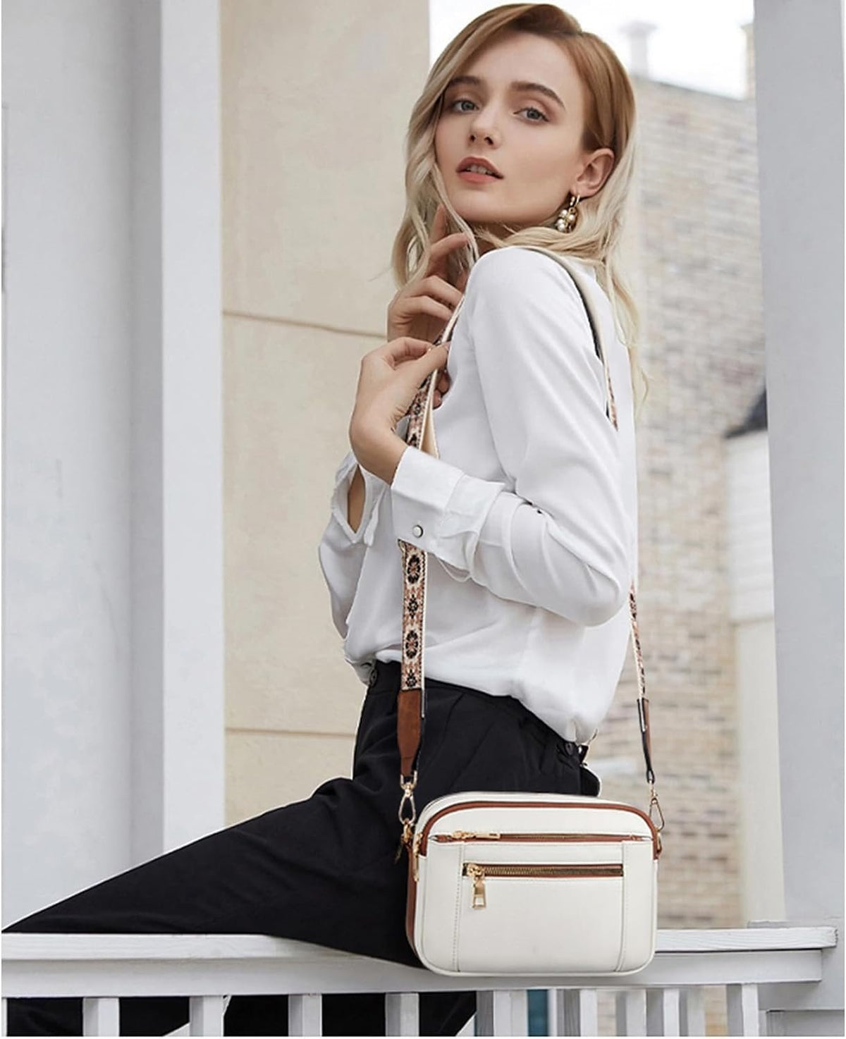 Zoey | Women's Shoulder Bag with Adjustable Strap