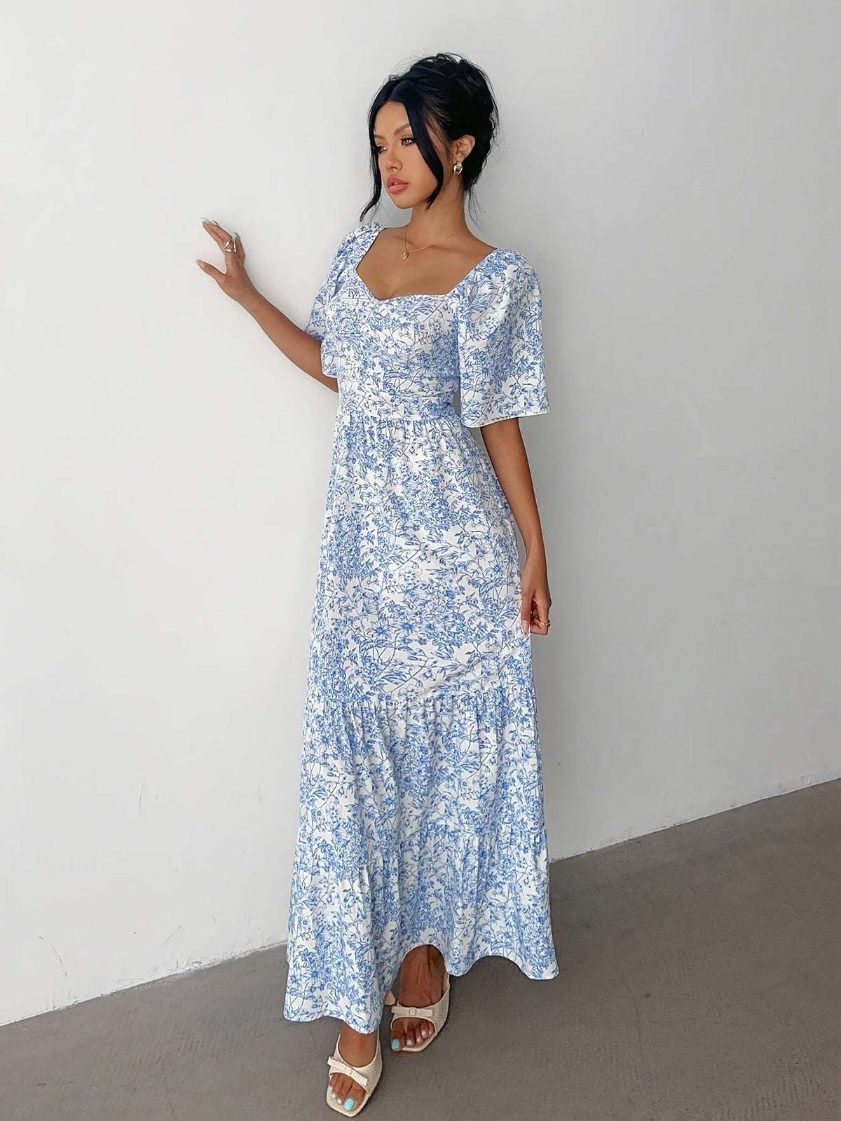Floral sweetheart tiered maxi dress for women | Marisela