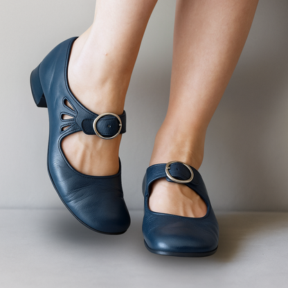 Classic orthopaedic everyday leather flats for women | Mary