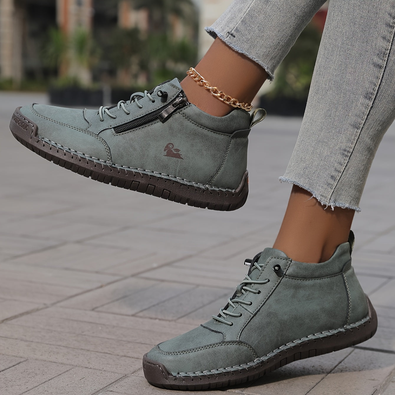 Zip-up orthopaedic everyday shoes for women | Helena