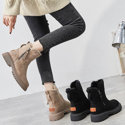 Warm insulated everyday winter boots for women | Daisy