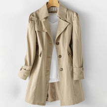 Elegant trench coat with button closure for women | Isla
