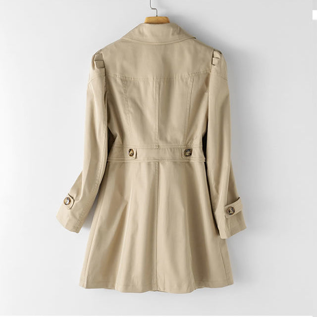 Elegant trench coat with button closure for women | Isla