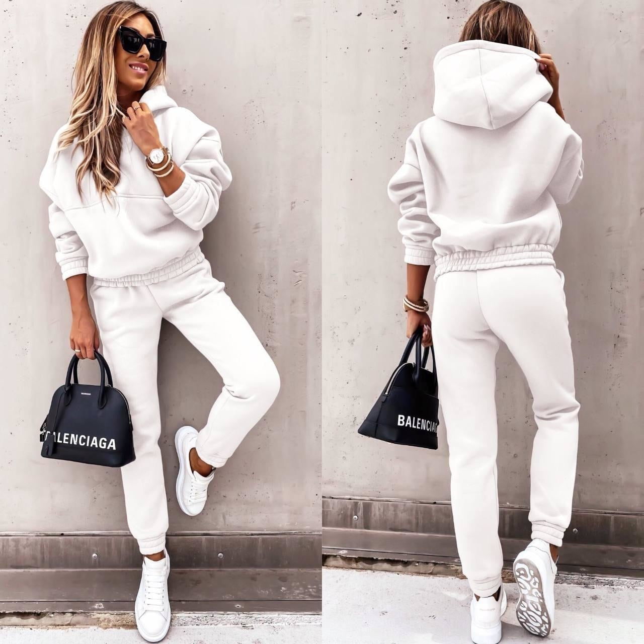 Women’s soft-fit jogging set with modern style | Elane