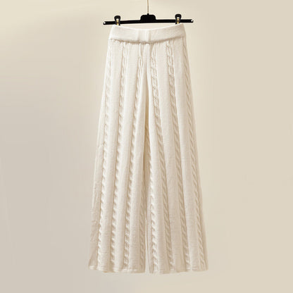 Coordinated cozy three-piece set for women | Elara