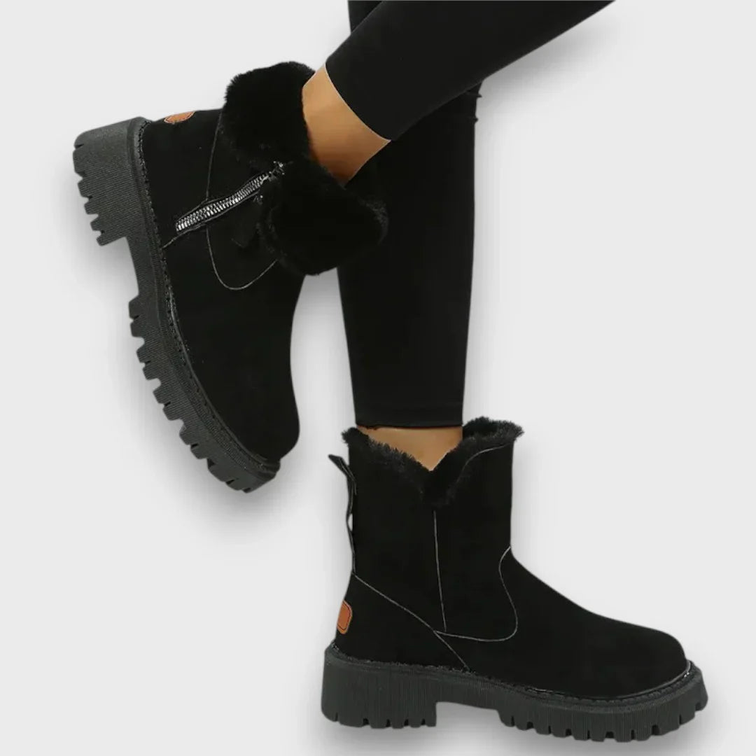 Warm insulated everyday winter boots for women | Daisy