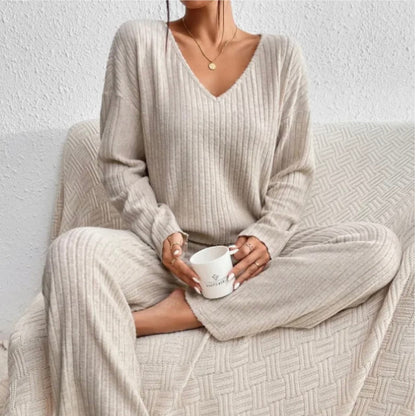 Ribbed knitted V-neck matching set for women | Kathy