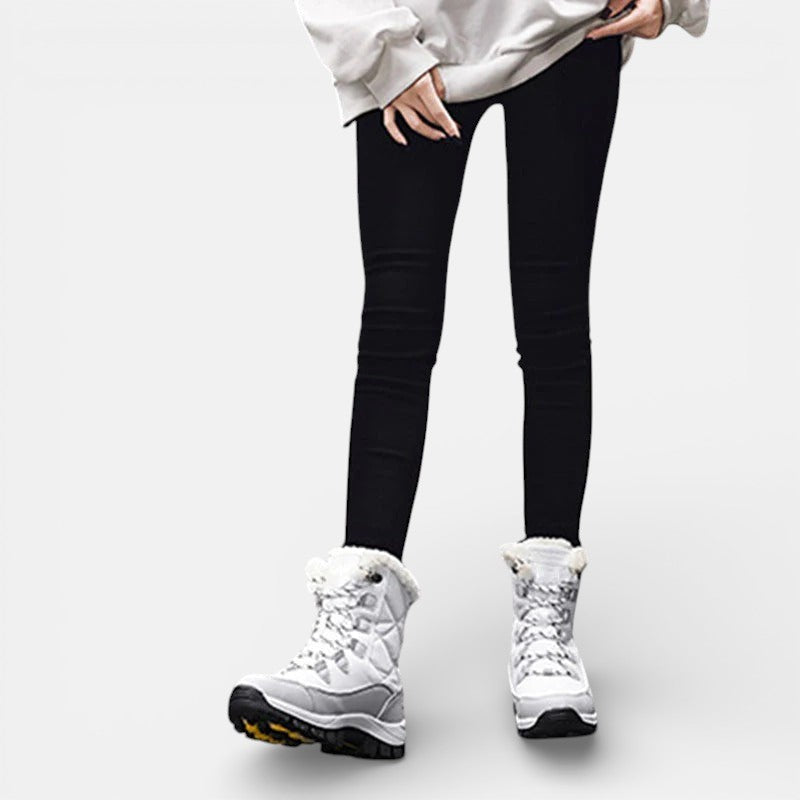 Ravelle | Women's Lace Up Snow Boots with Faux Fur Cuff