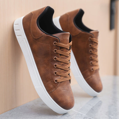 Classic leather everyday trainers for men | Berlin