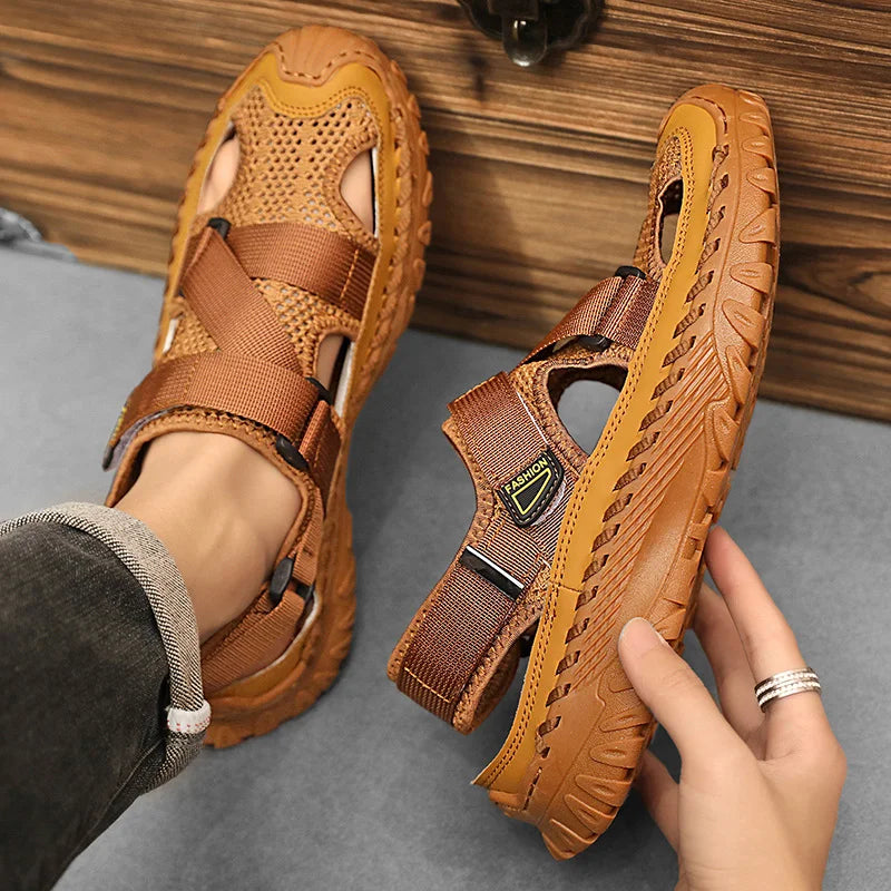 Closed-toe hiking sandals for men | Ravik