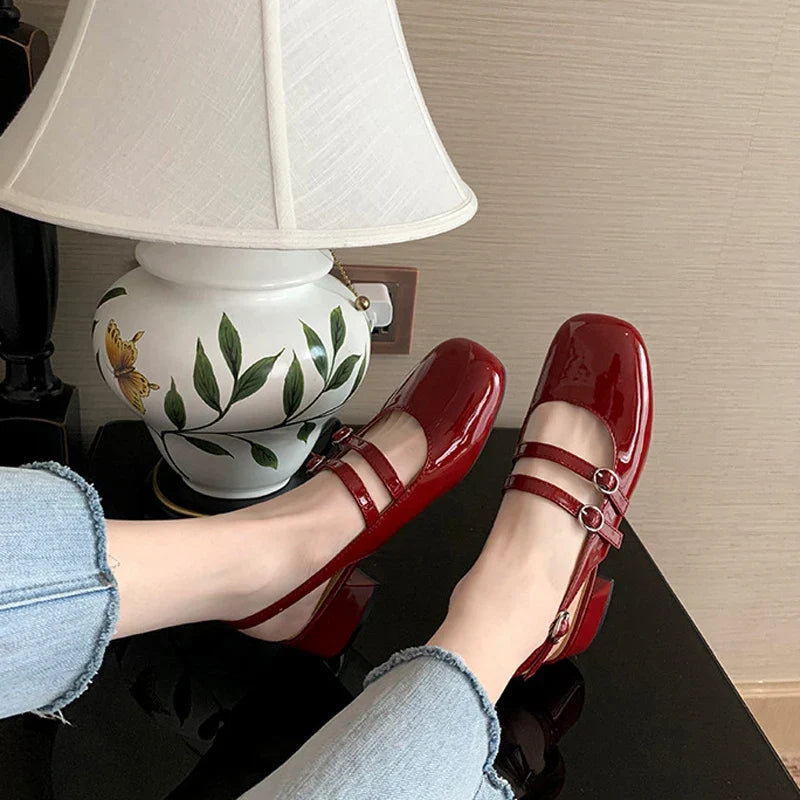 Classic orthopaedic everyday leather flats for women | Nancy