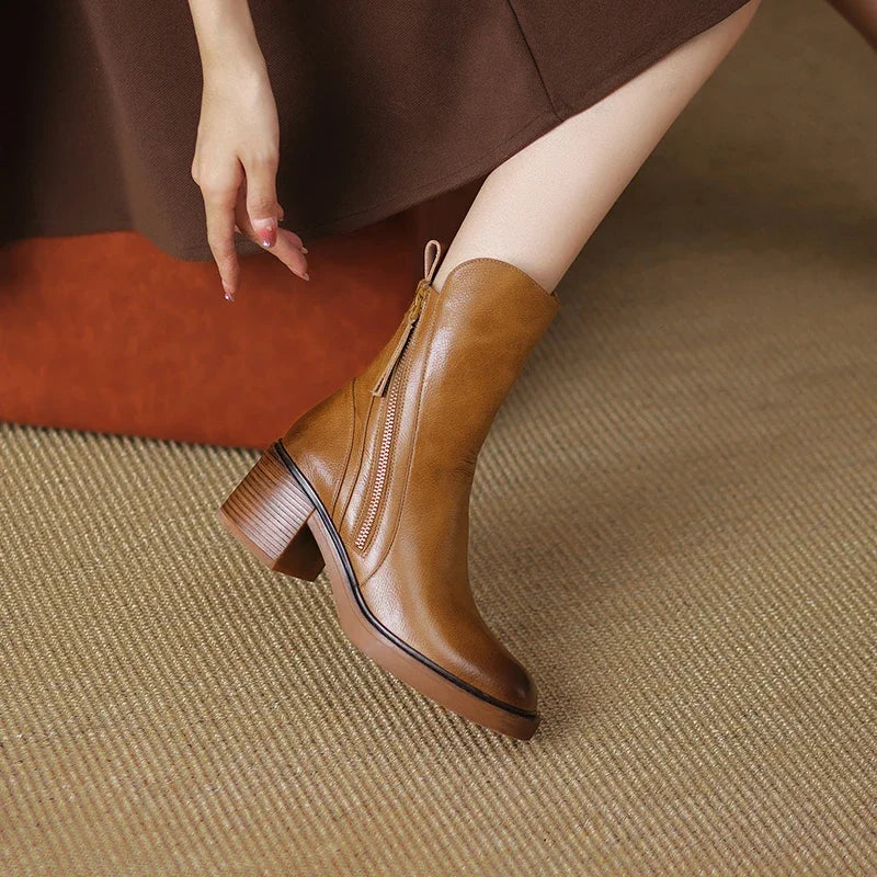 Chic ankle boots with timeless elegance for women | Selina