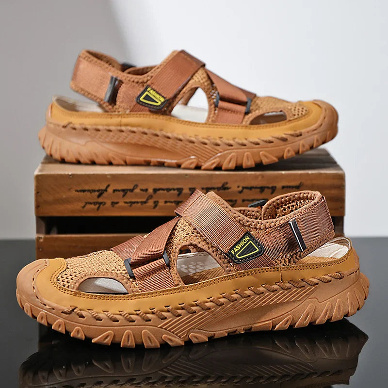 Closed-toe hiking sandals for men | Ravik