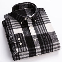 Classic plaid shirt with chest pocket for men | Arden