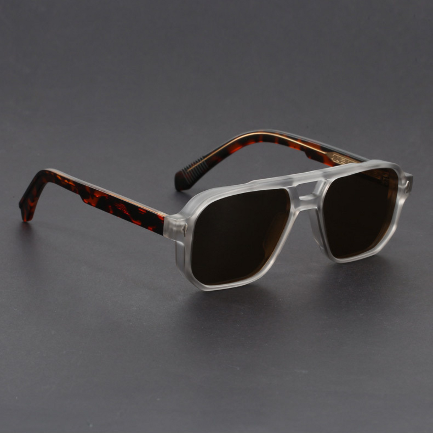 Bold-cut aviator sunglasses with blackout lenses for men | Kaelen