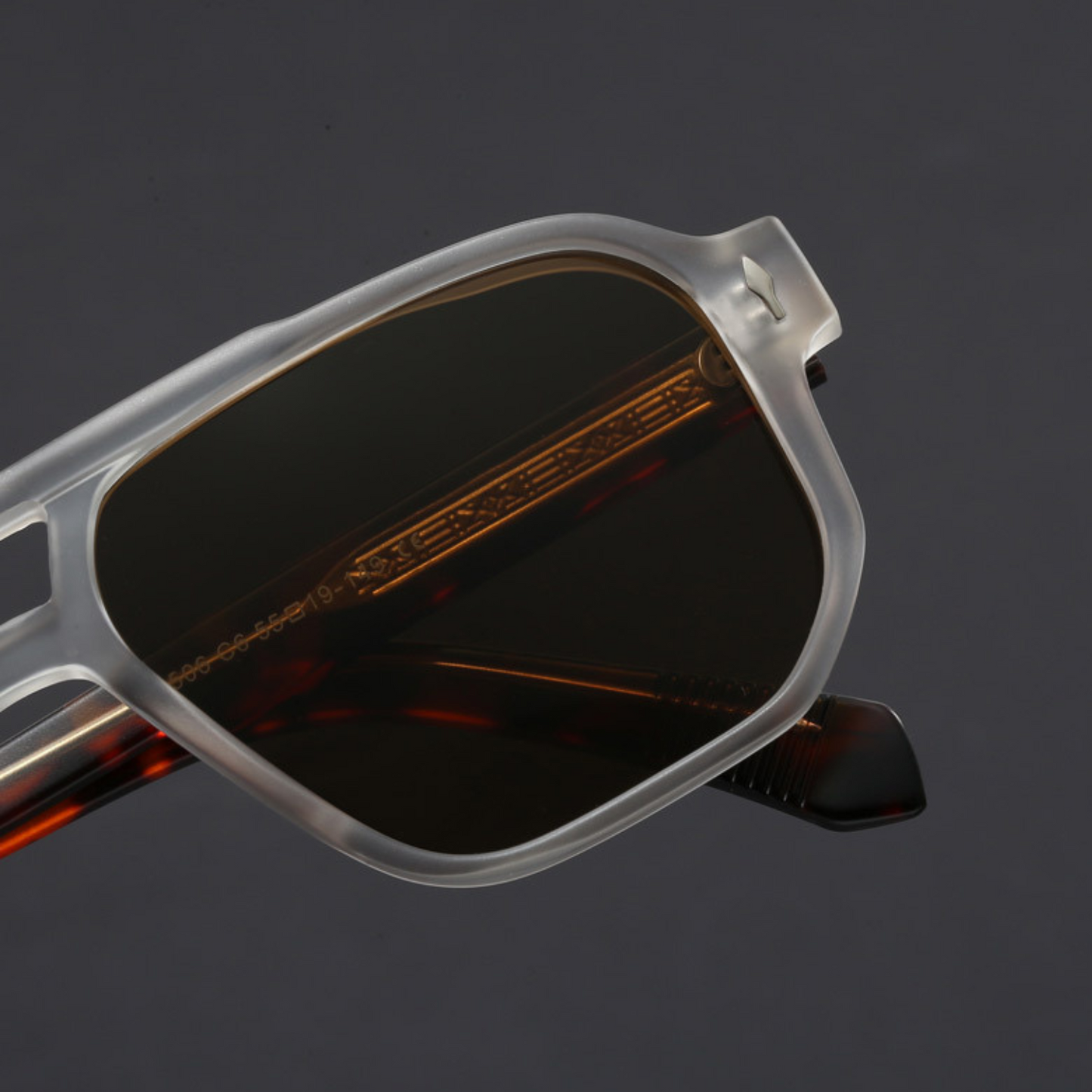 Bold-cut aviator sunglasses with blackout lenses for men | Kaelen