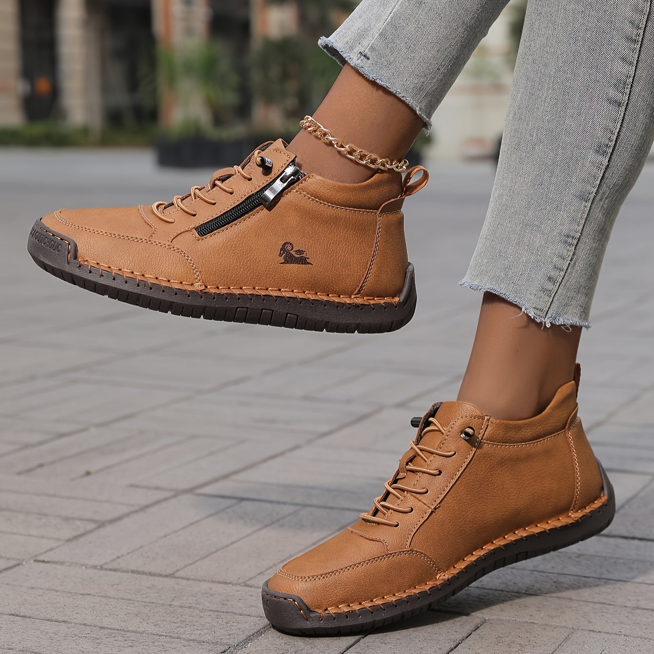 Zip-up orthopaedic everyday shoes for women | Helena