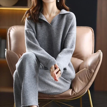 Elegant two-piece lounge set with polished collar | Selene