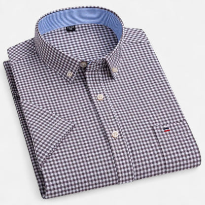 Classic oxford short-sleeve everyday shirt for men