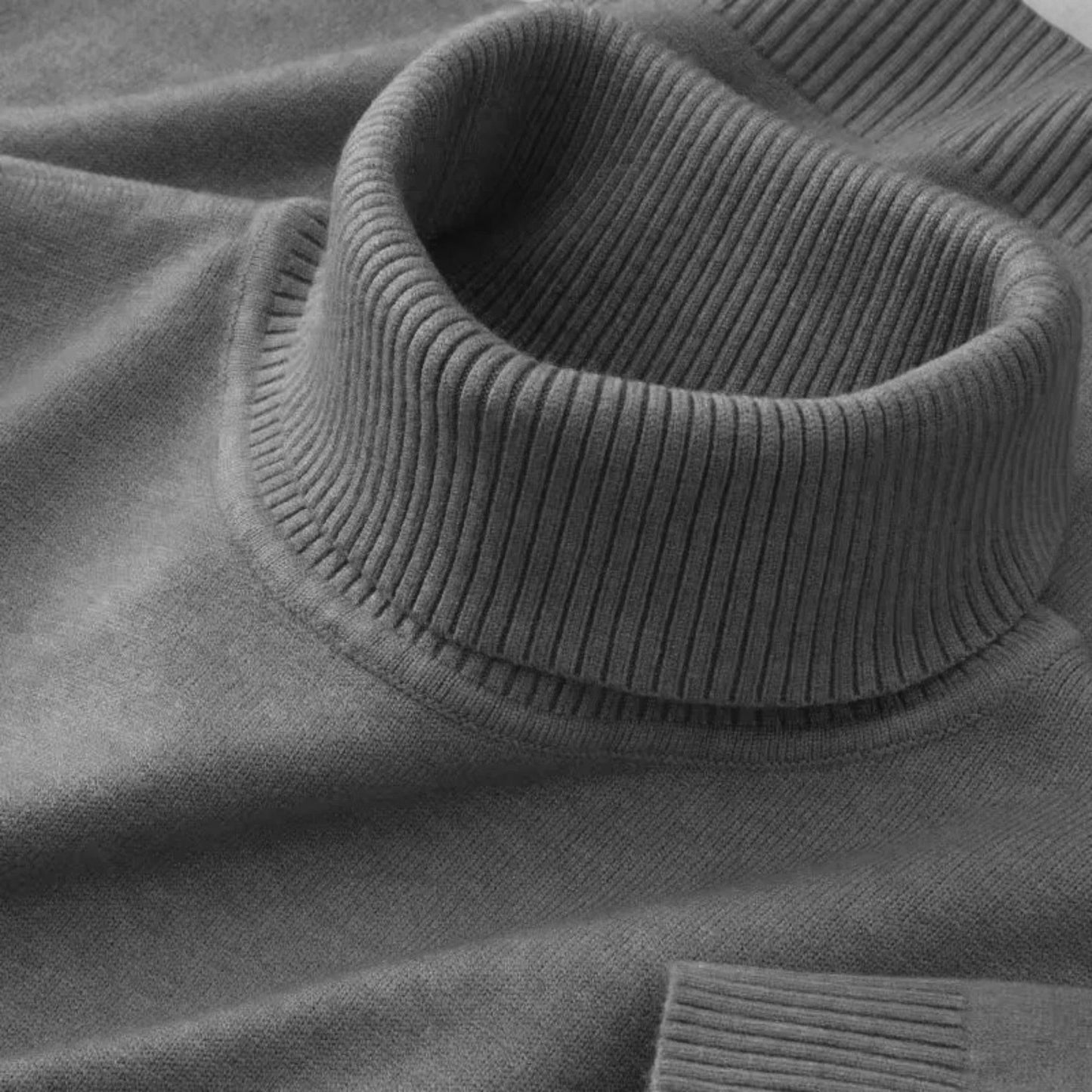 Classic knitted turtleneck sweater for men
