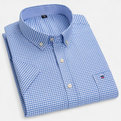 Classic oxford short-sleeve everyday shirt for men