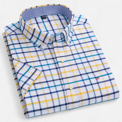Classic oxford short-sleeve everyday shirt for men