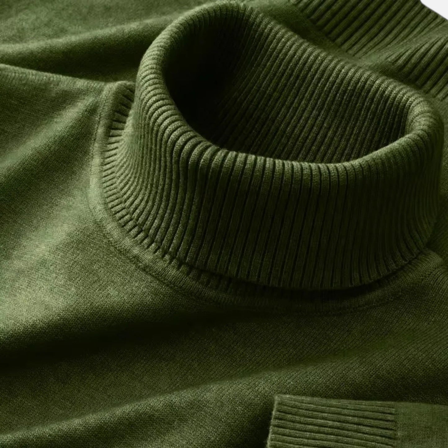 Classic knitted turtleneck sweater for men