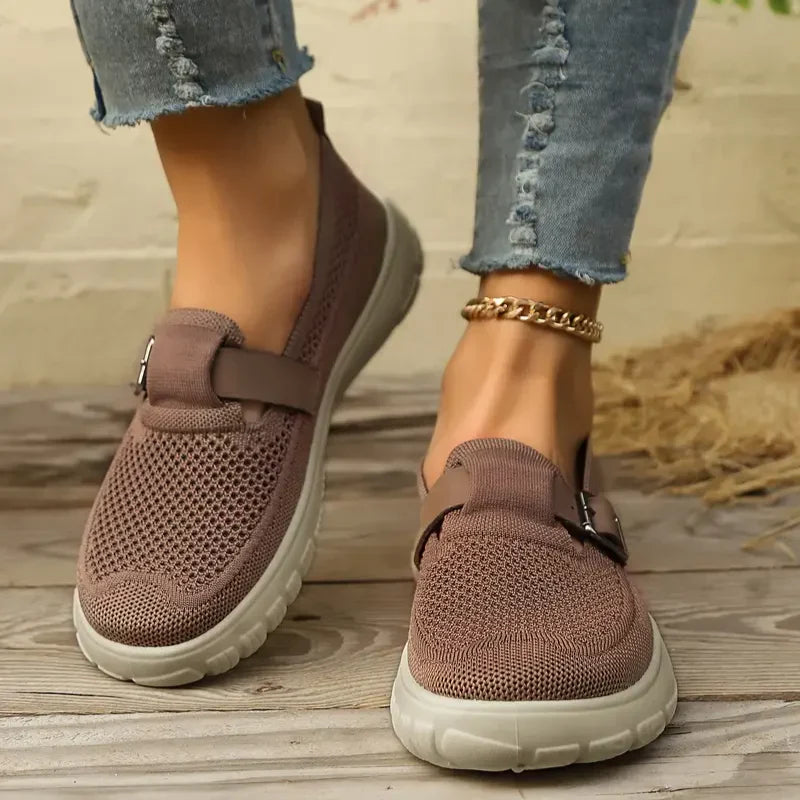 Modern supportive orthopedic sandals for women | Alvera