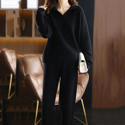 Elegant two-piece lounge set with polished collar | Selene