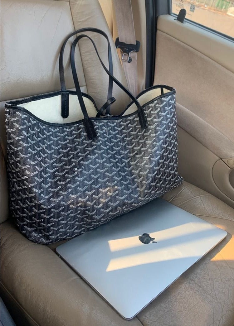 Women's chic structured shoulder bag | Ava