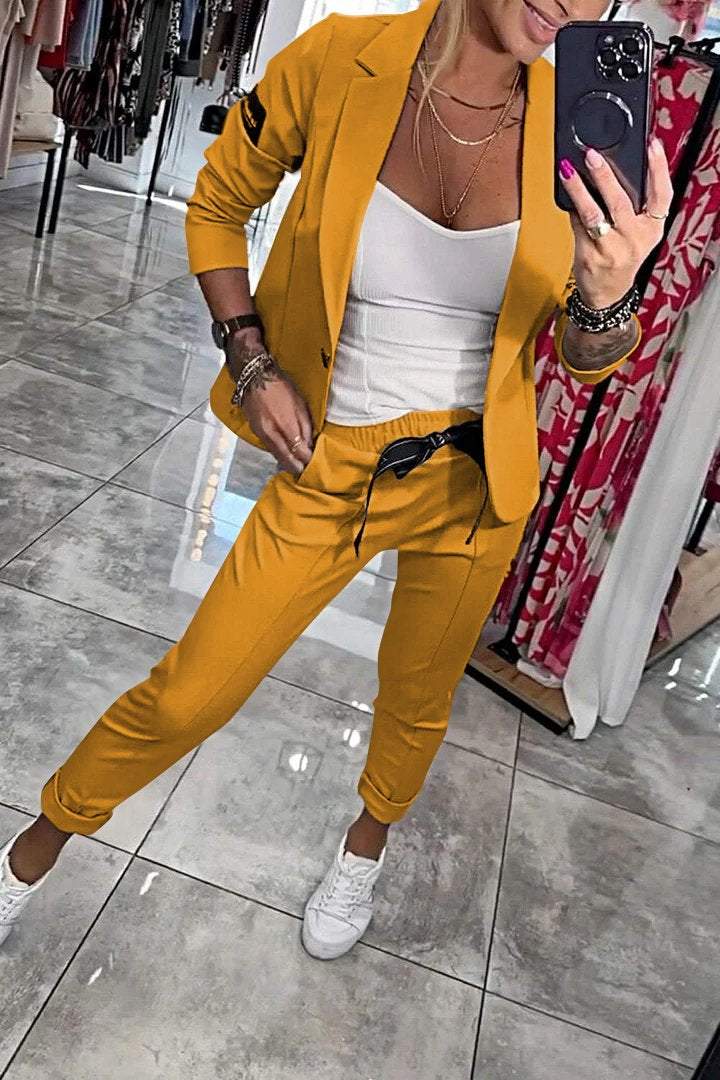 Chic Relaxed Two-Piece Set with Jacket and Pants | Fenna