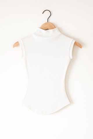 Amira Ärmelloses Top mit Stehkragen