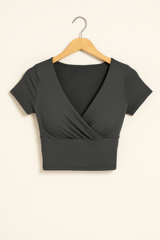 Bettina Crop Top mit V-Ausschnitt