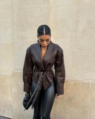 Madonna Lederjacke mit Bindegürtel